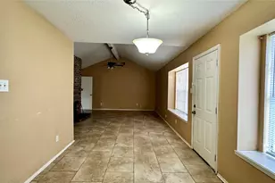 8410 Garden Parks Dr, Houston, TX 77075 - Photo 5