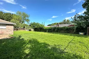 8410 Garden Parks Dr, Houston, TX 77075 - Photo 15