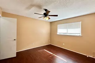 8410 Garden Parks Dr, Houston, TX 77075 - Photo 11