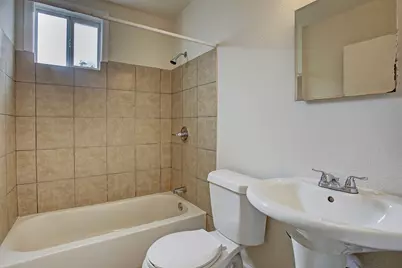 2202 Park Street #08, Houston, TX 77019 - Photo 9