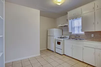 2202 Park Street #08, Houston, TX 77019 - Photo 5