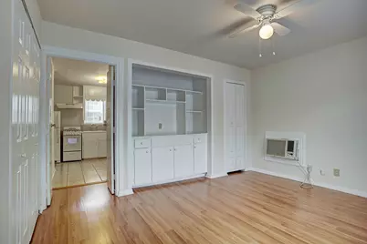 2202 Park Street #08, Houston, TX 77019 - Photo 3