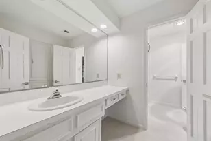 11903 Stoney Ridge Ln, Houston, TX 77024 - Photo 29