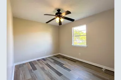 302 Morningside Drive, League City, TX 77573 - Photo 15