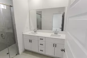 14975 Eagle Feather Dr, Houston, TX 77090 - Photo 11