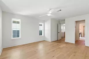 711 Ball St, Galveston, TX 77550 - Photo 25