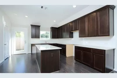 204 Laura Leigh Lane, Angleton, TX 77515 - Photo 17