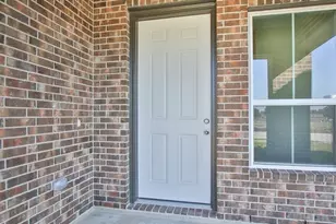 204 Laura Leigh Ln, Angleton, TX 77515 - Photo 5