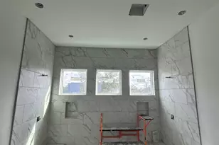 806 Fisher St, Houston, TX 77018 - Photo 17