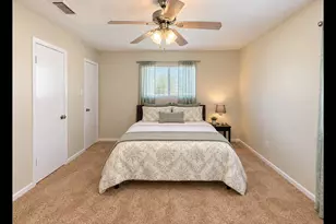 2114 S Yorktown Ct S, League City, TX 77573 - Photo 9