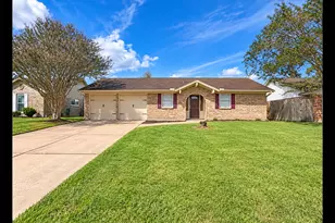 2114 S Yorktown Ct S, League City, TX 77573 - Photo 1