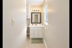 2114 S Yorktown Ct S, League City, TX 77573 - Photo 11