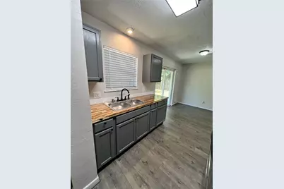 918 N Pine Avenue, Livingston, TX 77351 - Photo 3