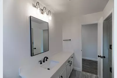 20 Charleston Street N, Sugar Land, TX 77478 - Photo 11