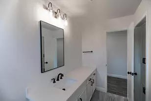 20 Charleston Street N, Sugar Land, TX 77478 - Photo 11