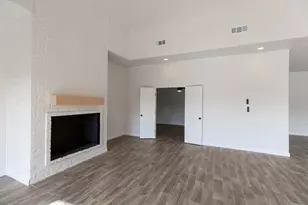 20 Charleston Street N, Sugar Land, TX 77478 - Photo 7