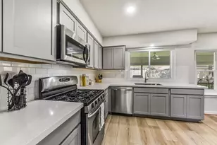 9114 Woodhouse Dr, Spring, TX 77379 - Photo 9