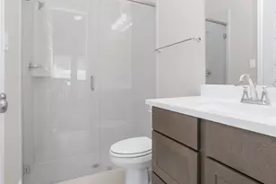 12727 Copperbush Dr, Conroe, TX 77302 - Photo 17