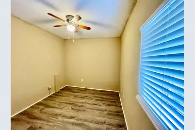 1814 Avenue M 1/2 #7, Galveston, TX 77550 - Photo 5