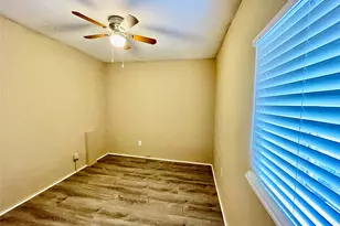 1814 Ave M 1/2, Galveston, TX 77550 - Photo 5