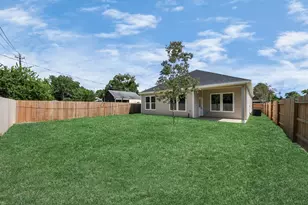 406 S Iowa St, La Porte, TX 77571 - Photo 41