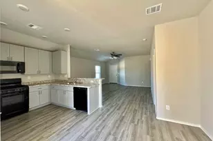 270 Cumberland Forest Dr, Magnolia, TX 77354 - Photo 5