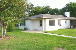 402 S Blackwell St, La Porte, TX 77571 - Photo 1