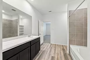 12219 Ridge River Ln, Houston, TX 77067 - Photo 17