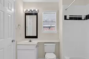 5326 Hanneck Valley Ln, Katy, TX 77450 - Photo 27