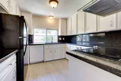 2006 Gray Falls Drive, Houston, TX 77077 - Photo 13
