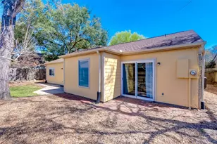 2006 Gray Falls Dr, Houston, TX 77077 - Photo 23