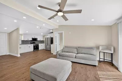 2426 N Battlebell Road, Highlands, TX 77562 - Photo 21