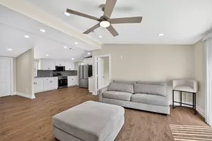 2426 N Battlebell Rd, Highlands, TX 77562 - Photo 21