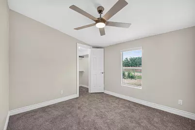 2426 N Battlebell Road, Highlands, TX 77562 - Photo 37