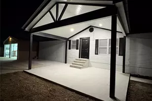2426 N Battlebell Rd, Highlands, TX 77562 - Photo 3