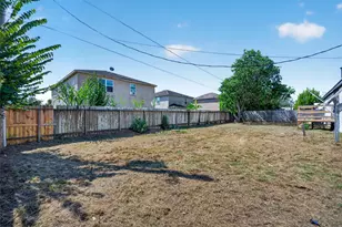2426 N Battlebell Rd, Highlands, TX 77562 - Photo 49