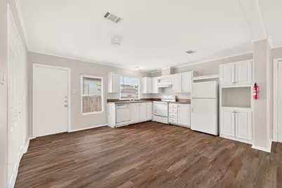 11918 Greensbrook Forest Drive, Houston, TX 77044 - Photo 17
