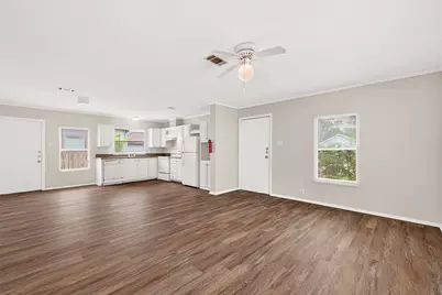 11918 Greensbrook Forest Drive, Houston, TX 77044 - Photo 9