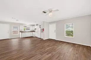 11918 Greensbrook Forest Dr, Houston, TX 77044 - Photo 9