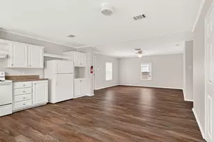 11918 Greensbrook Forest Dr, Houston, TX 77044 - Photo 15