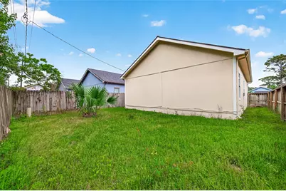 11918 Greensbrook Forest Drive, Houston, TX 77044 - Photo 35