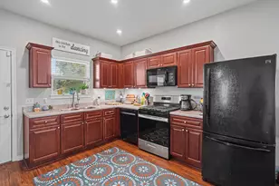 710 35th St, Galveston, TX 77550 - Photo 7