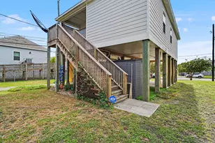 710 35th St, Galveston, TX 77550 - Photo 17