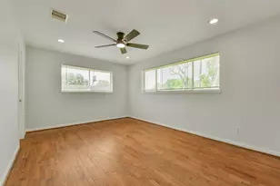 4725 9th St, Bacliff, TX 77518 - Photo 11