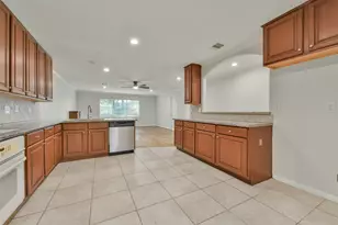 4725 9th St, Bacliff, TX 77518 - Photo 9