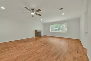4725 9th St, Bacliff, TX 77518 - Photo 5