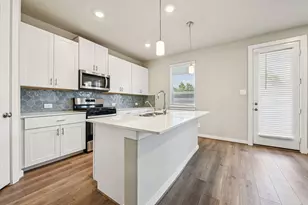 4222 Laurel Oak Cir, Missouri City, TX 77459 - Photo 3