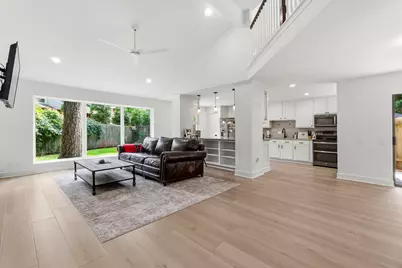 10717 N Autumnwood Way, The Woodlands, TX 77380 - Photo 5