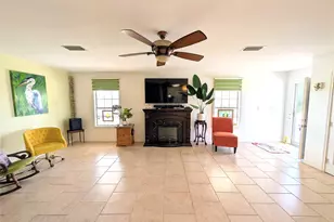 942 Surfview, Crystal Beach, TX 77650 - Photo 15