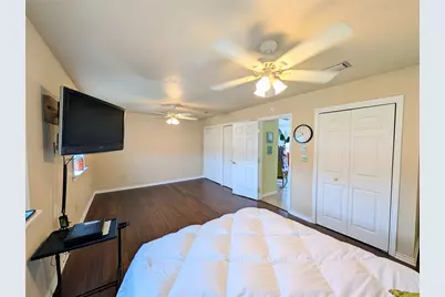 942 Surfview, Crystal Beach, TX 77650 - Photo 21